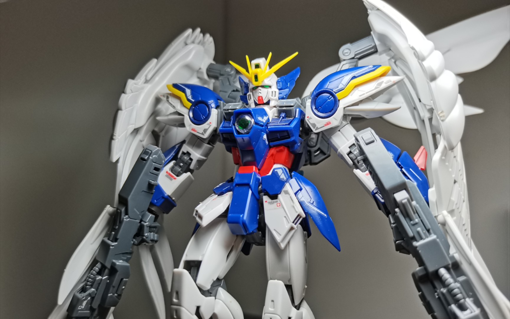 模型分享长着翅膀的高达万代rg飞翼零式分享