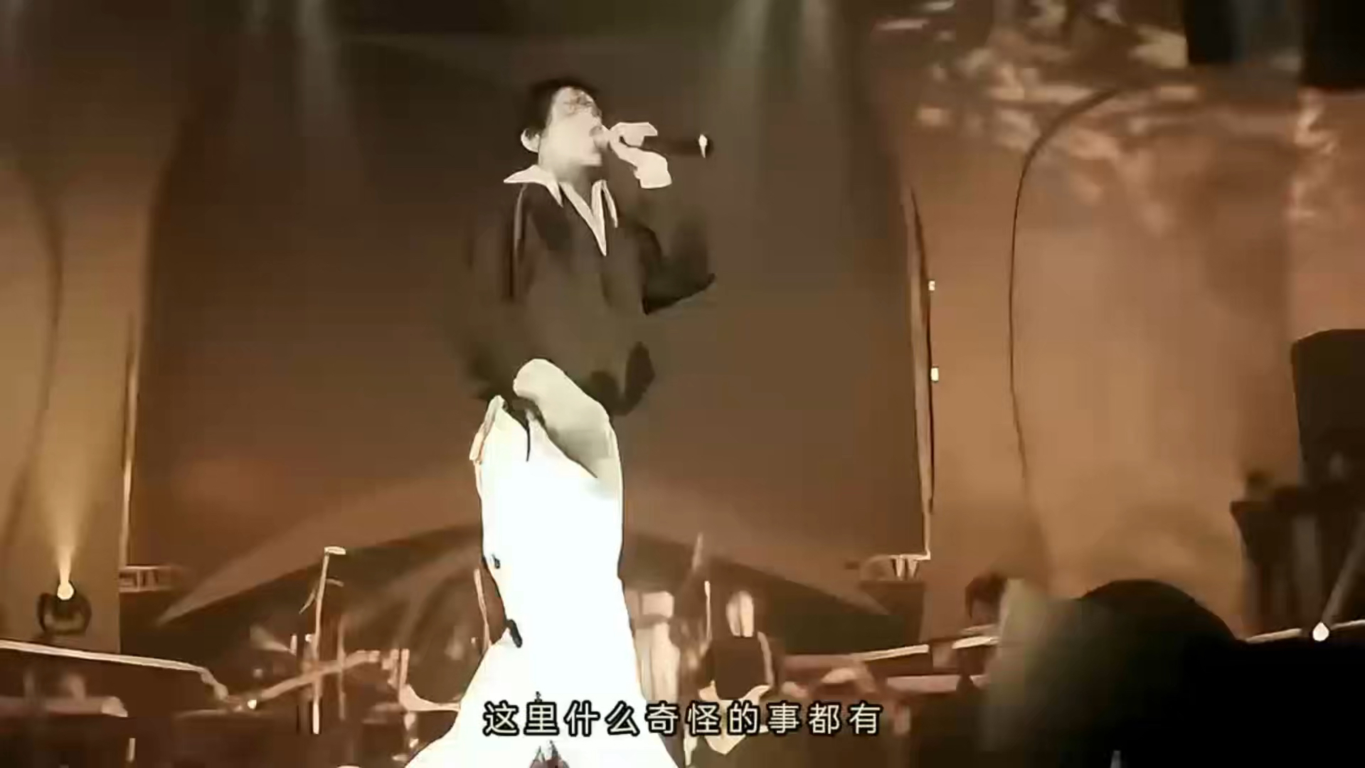 这是周董唯一骂人的歌吧,这咋还唱急眼了. #周杰伦 #印第安老斑鸠