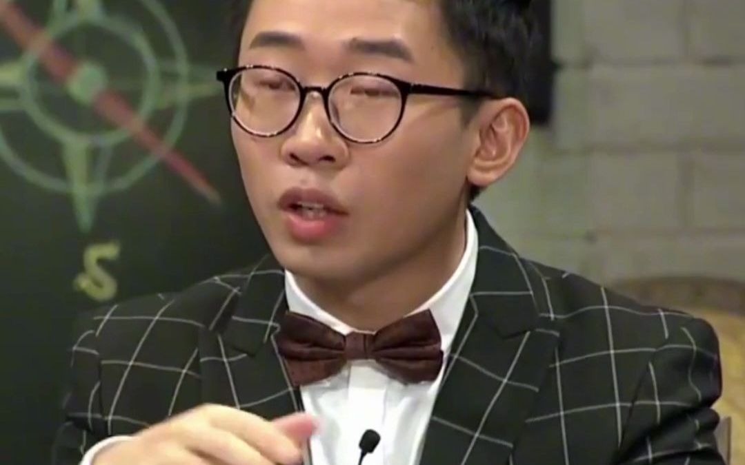 罗狮杰聊美国枪械市场,可以买到各种枪械,众人难以置信,非正式会谈