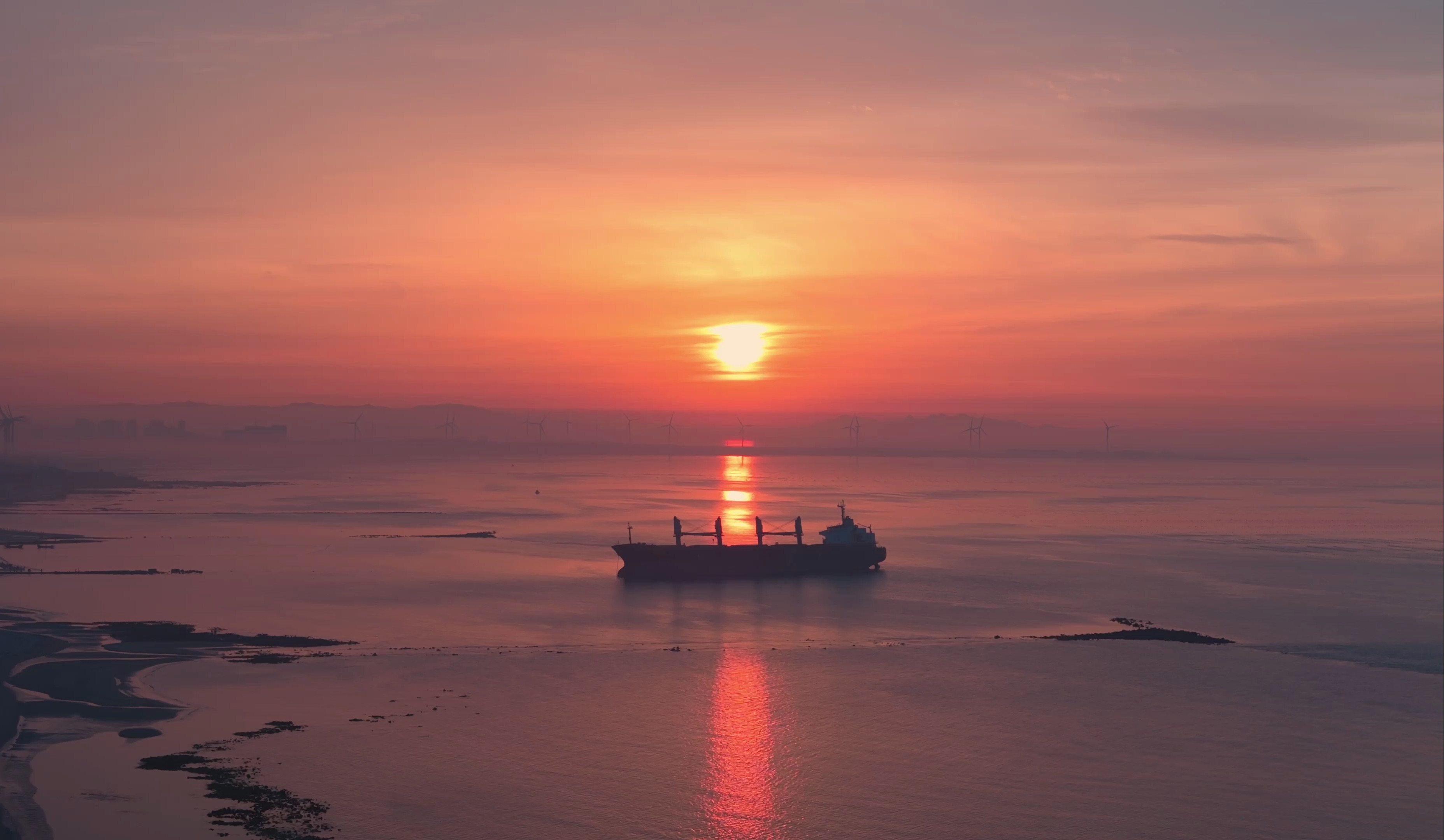 [图]起飞！扬起青春的风帆，见证大海上的布鲁威斯和绝美夕阳！4K60fps超高清航拍