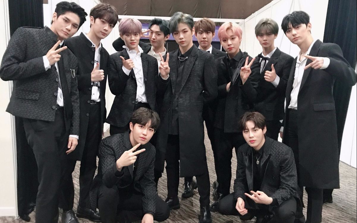 wanna one mama表演舞台