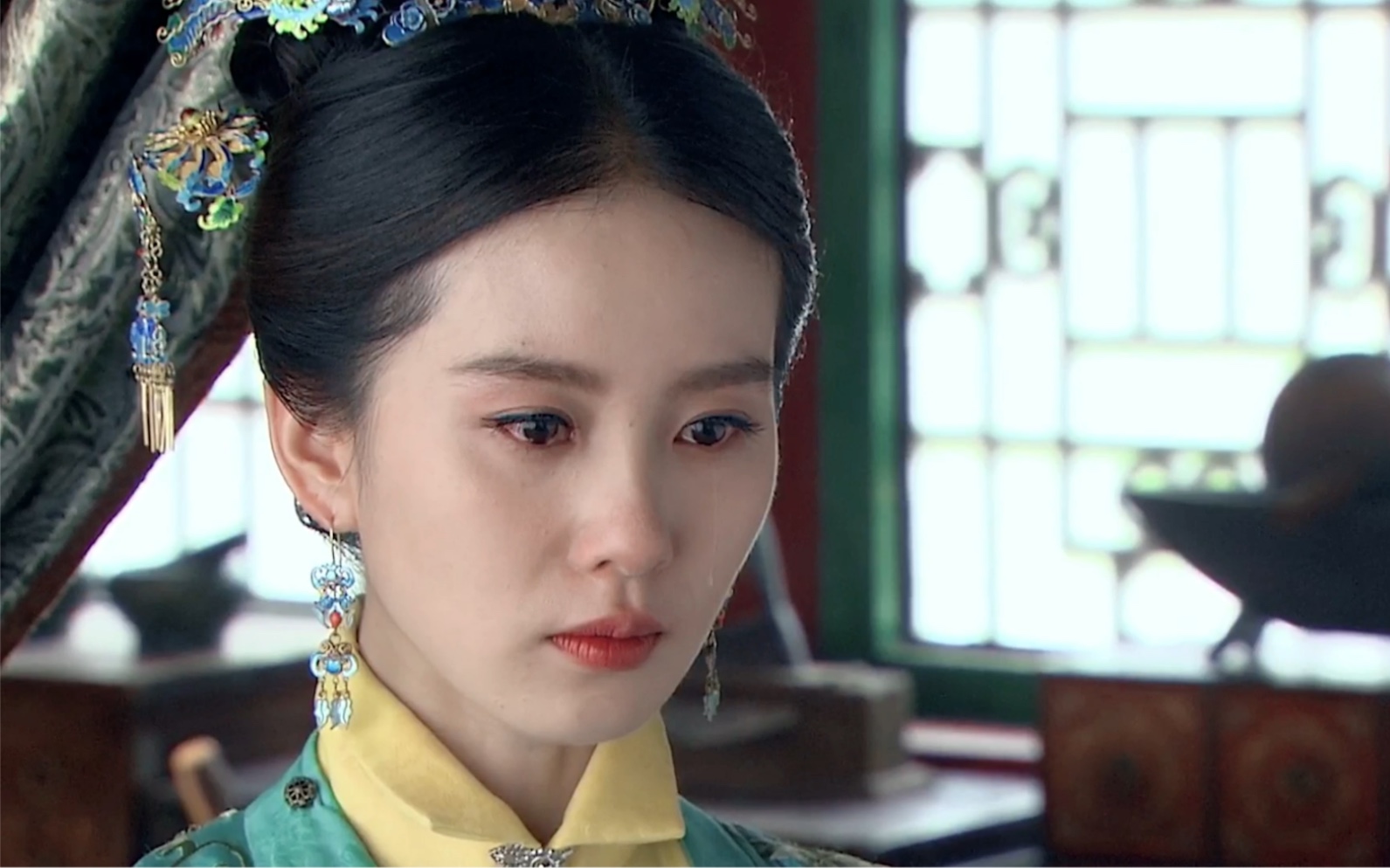 原来在这宫墙内所有的年少绮梦海誓山盟最终都成了镜花水月