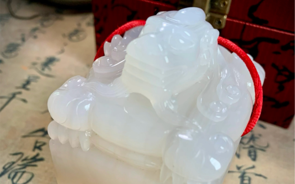 康熙玉玺 :敬天劳民 5.5乘5.5cm