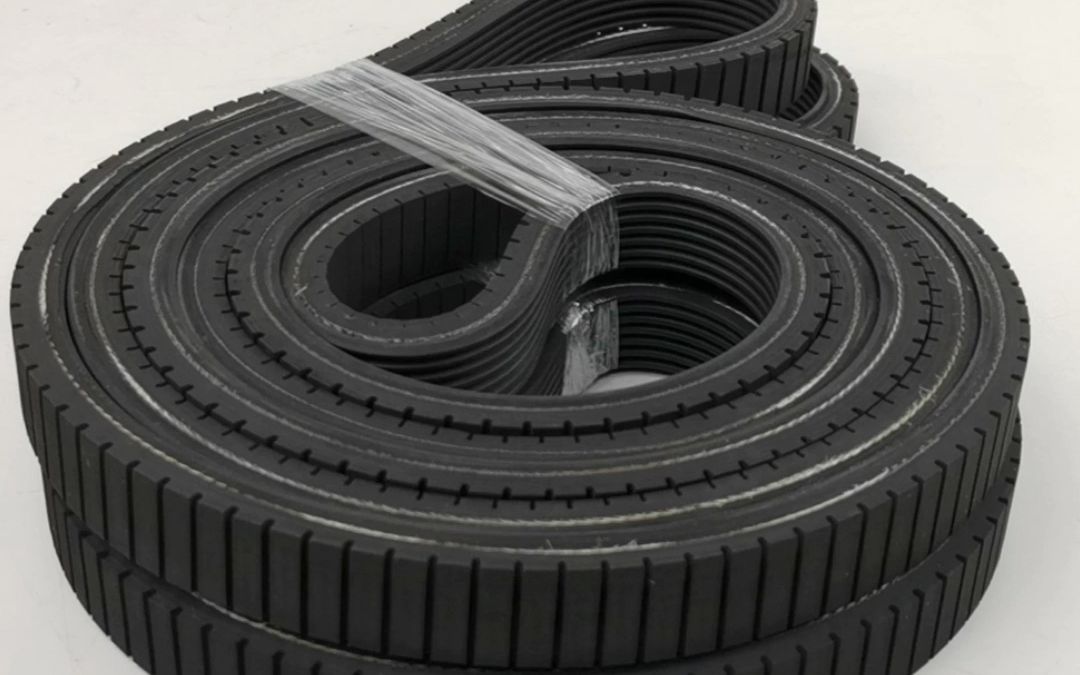 永航传动带厂家可按需定制无缝一体黑胶开槽耐磨损电缆防滑牵引机皮带