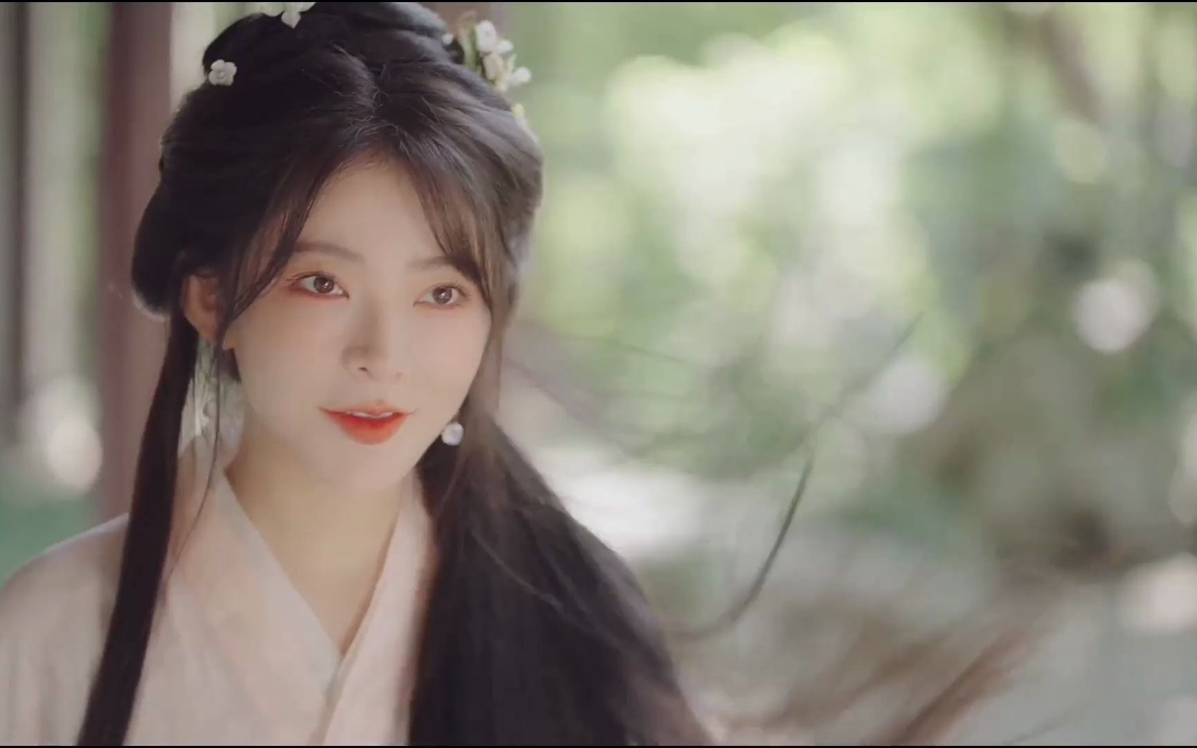 杨伊墨 祝公子前程似锦,从此一别两宽#国风古韵 #古风 #颜值