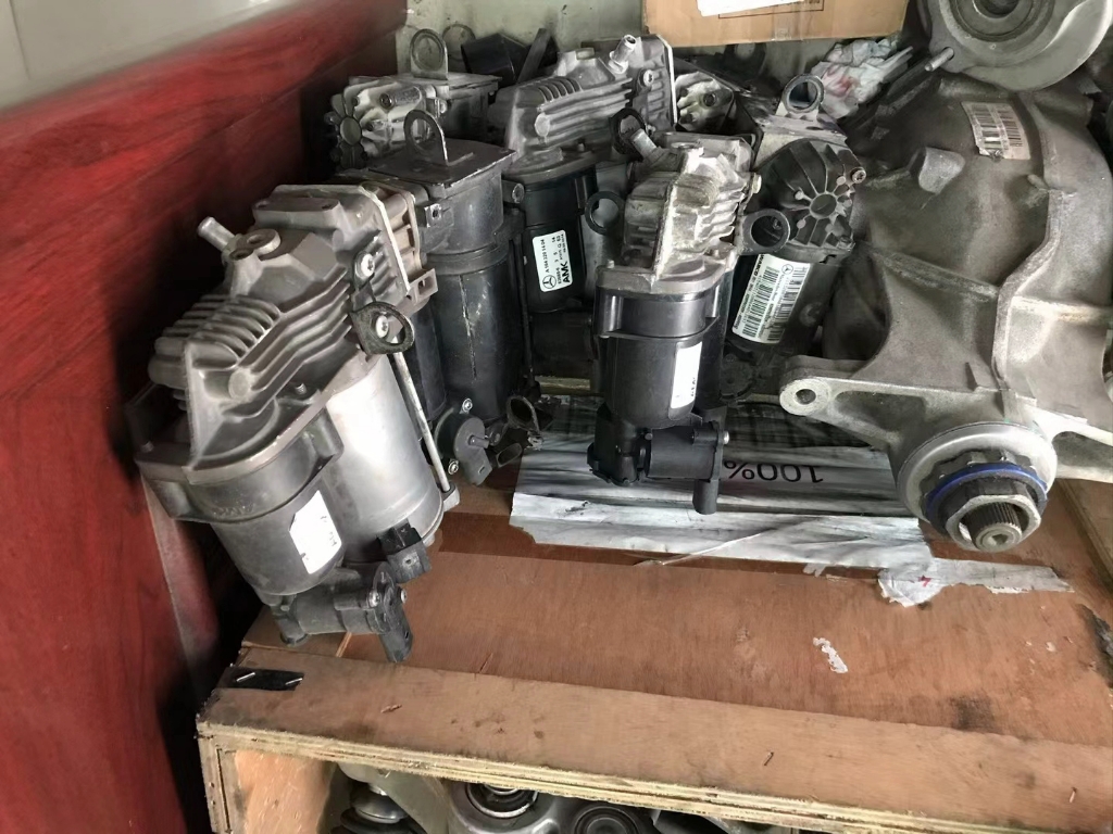 奔驰减震打气泵避震充气泵