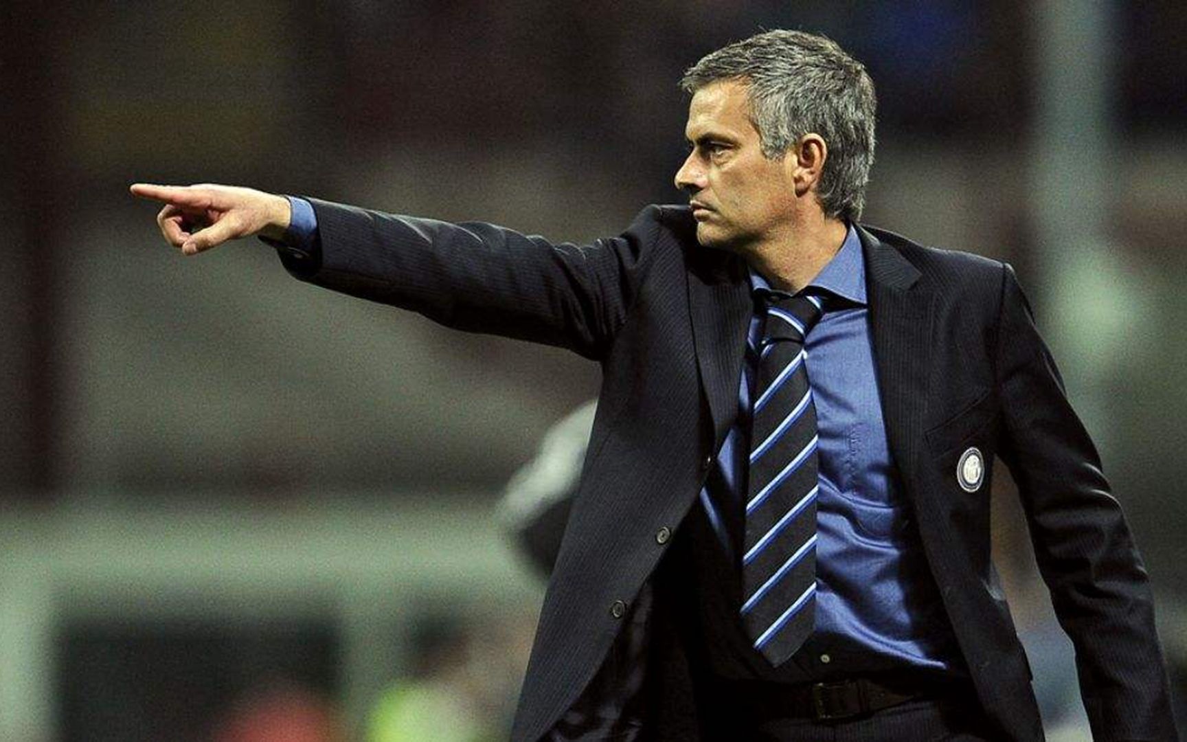 输球全赖火山灰穆里尼奥巅峰之作2010欧冠半决赛首回合国际米兰31巴萨