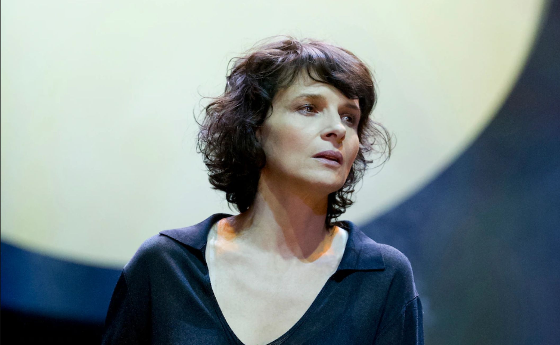 [图]【话剧】安提戈涅  Juliette Binoche as Antigone（自制字幕）