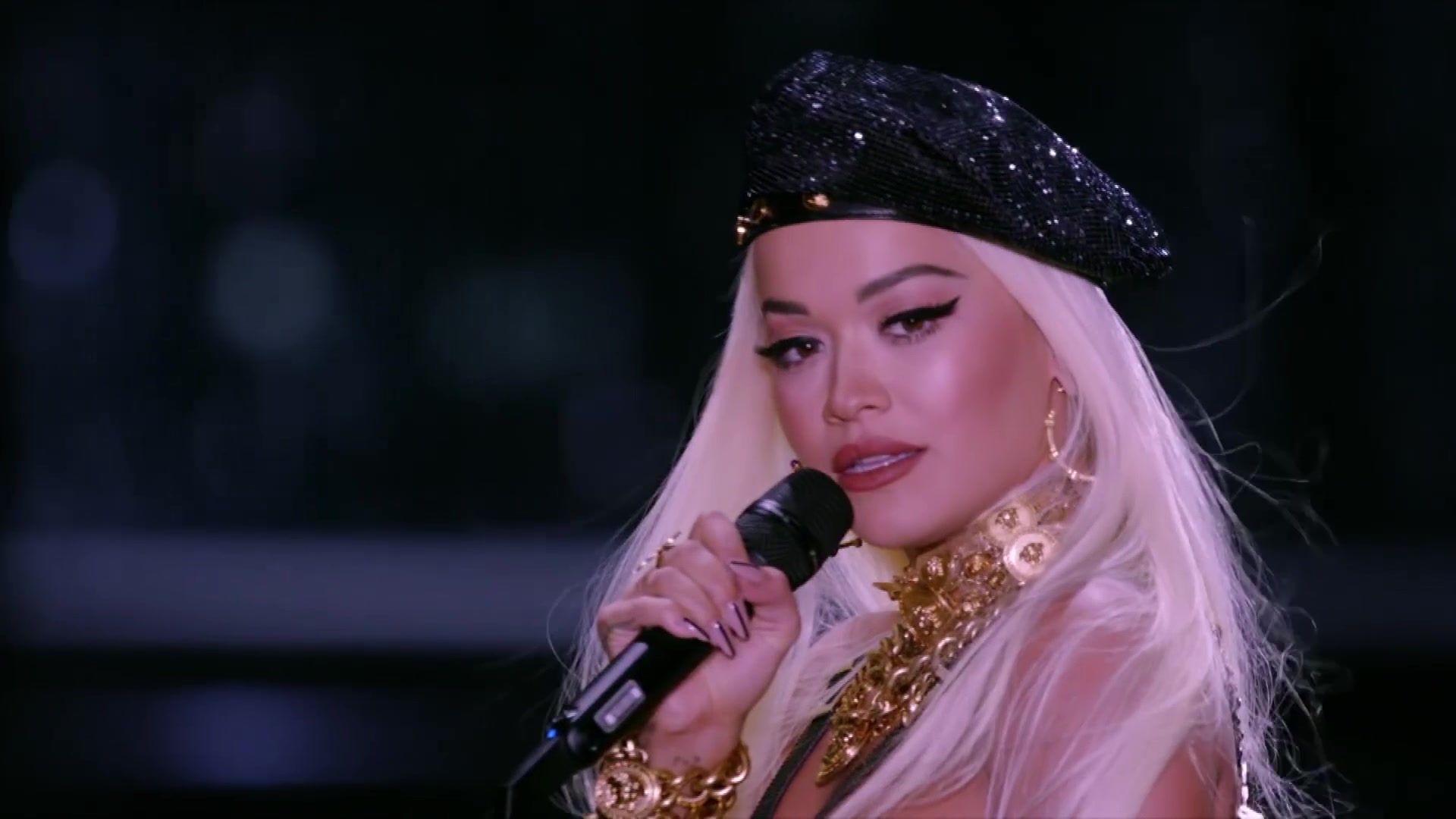 维密rita ora 曰他- let you love me 2018维多利亚的秘密