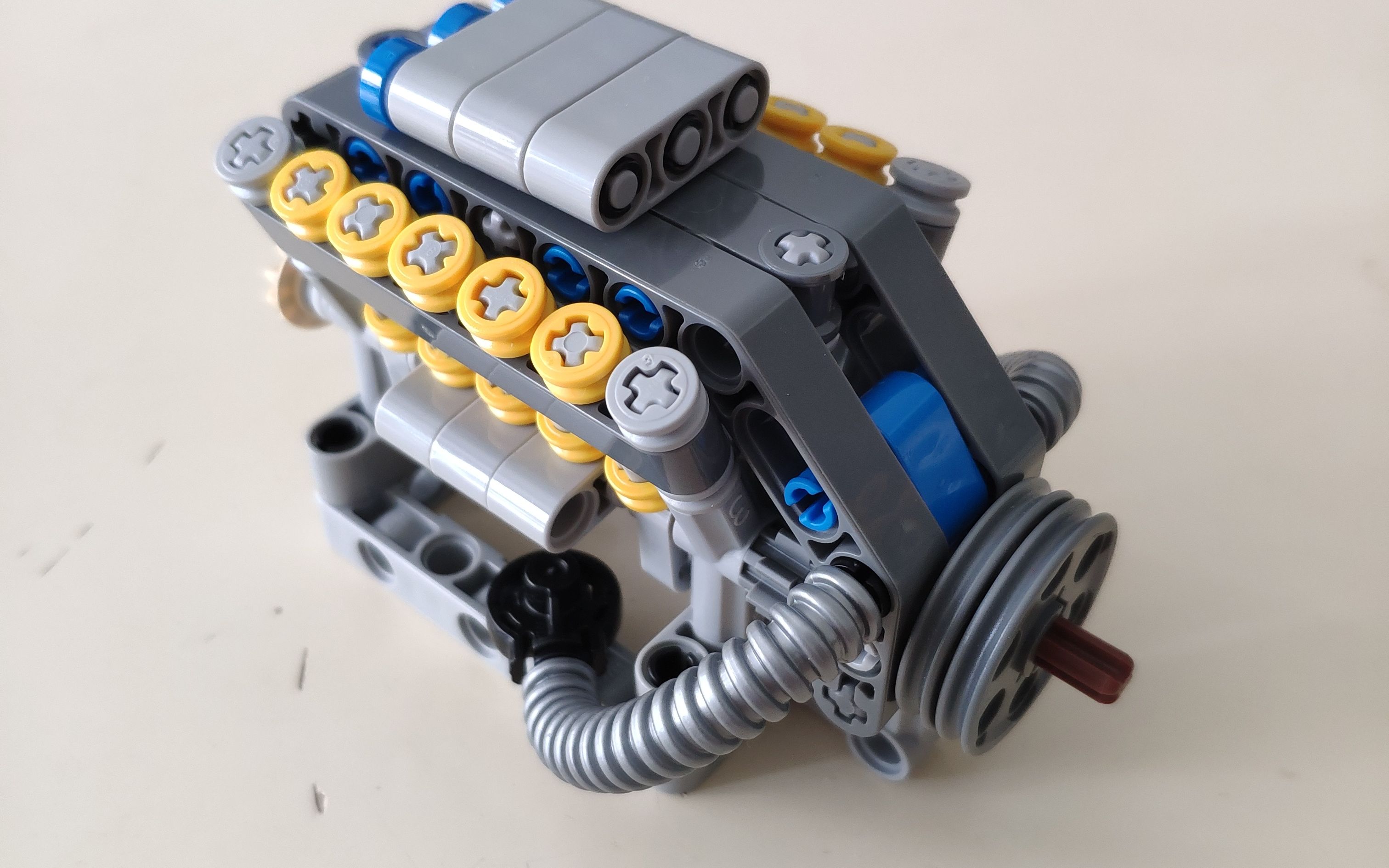 乐高科技moc mini v10引擎 lego v10发动机 搭建过程