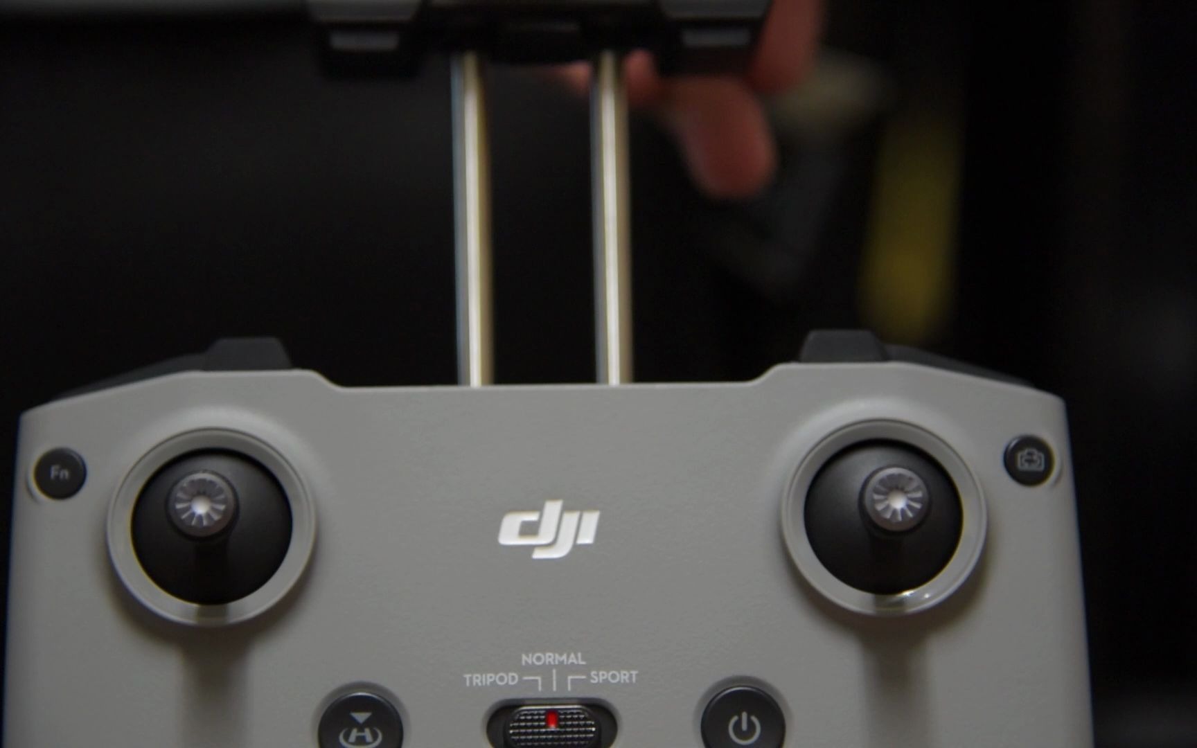 第二期:dji air2开箱,答应我,一定要带上耳机,体验最丝滑的开箱_哔哩