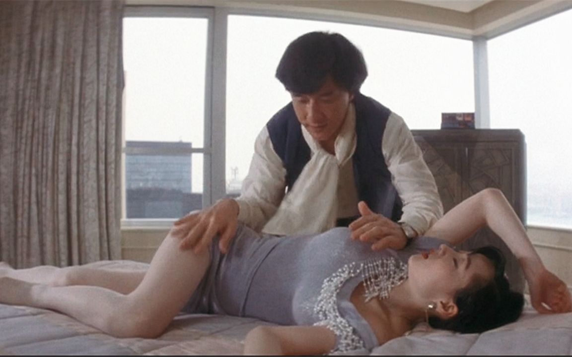 [图]4分钟看《双龙会》，1992年上映，利智最有女人味的喜剧电影，足足火了26年