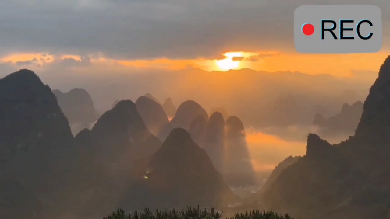 新的一天!欣赏一下阳朔相公山的云海日出