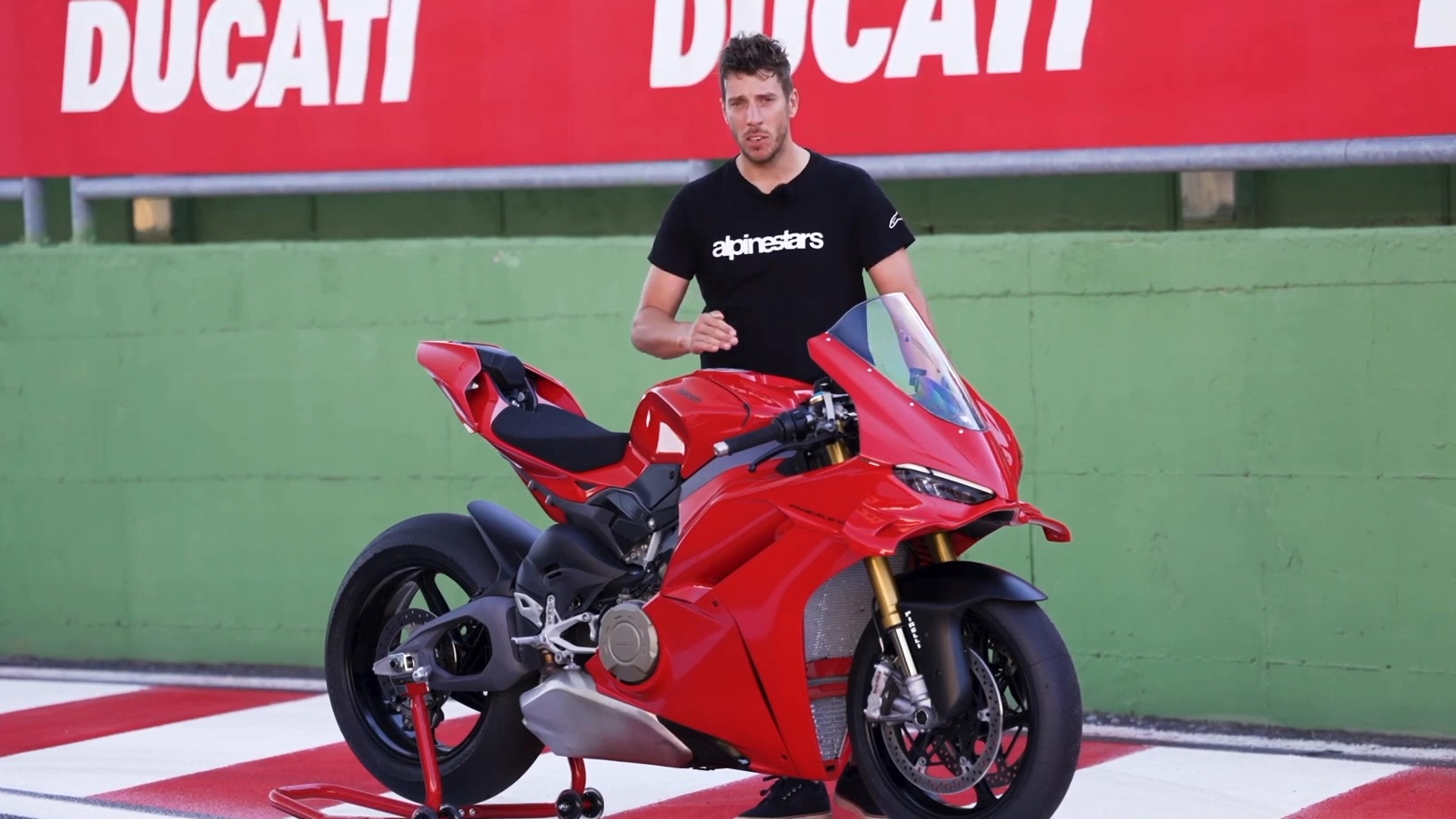 2025 Panigale 车型发布和评测哔哩哔哩bilibili