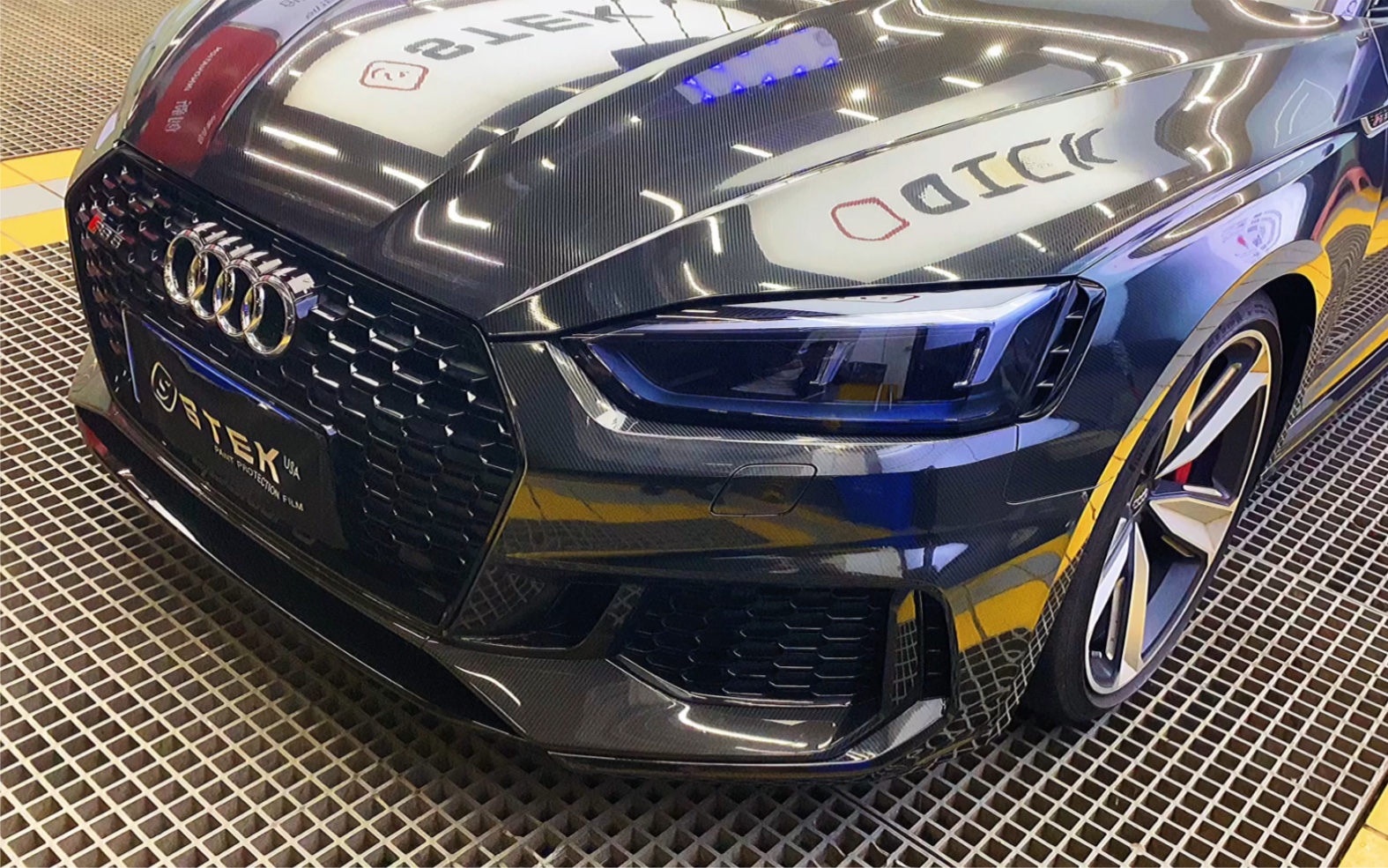 奥迪rs5全车装贴stek碳纤维车衣