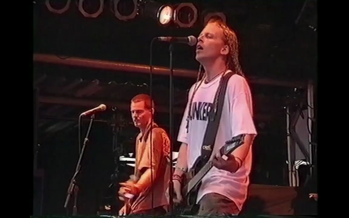 [图]The OffSpring - Self Esteem - Glastonbury 1995