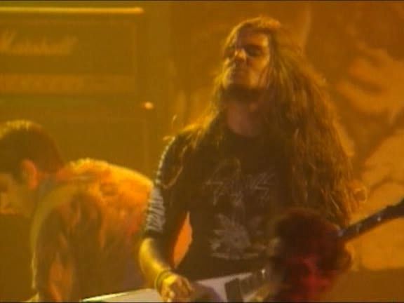 [图]（最牛批的现场演出）Sepultura-Siege-1991(DVDrip)巴西激流金属埋葬现场