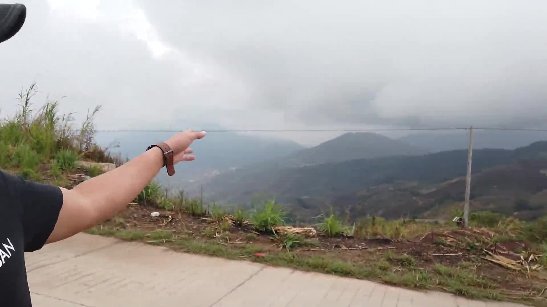 中国普洱茶第一县勐海县巴达山雨后美景哔哩哔哩bilibili