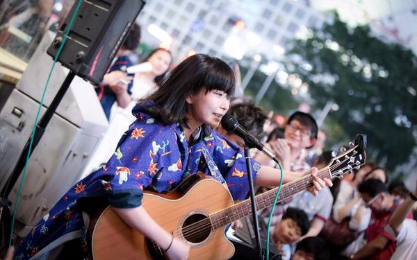 [图]【酸欠少女さユり】 2015.6.12 渋谷TSUTAYA前《黎明之诗》