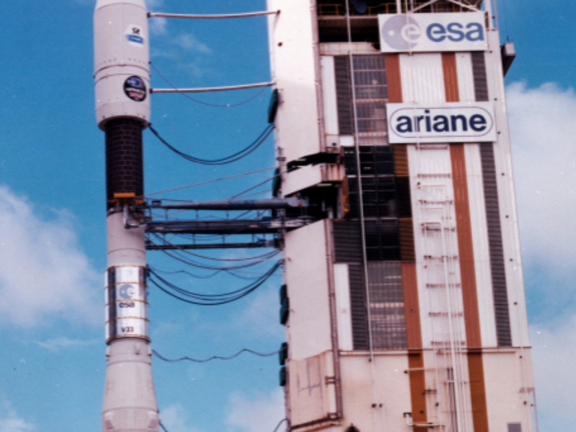 8 阿丽亚娜4运载火箭成功发射德国tv