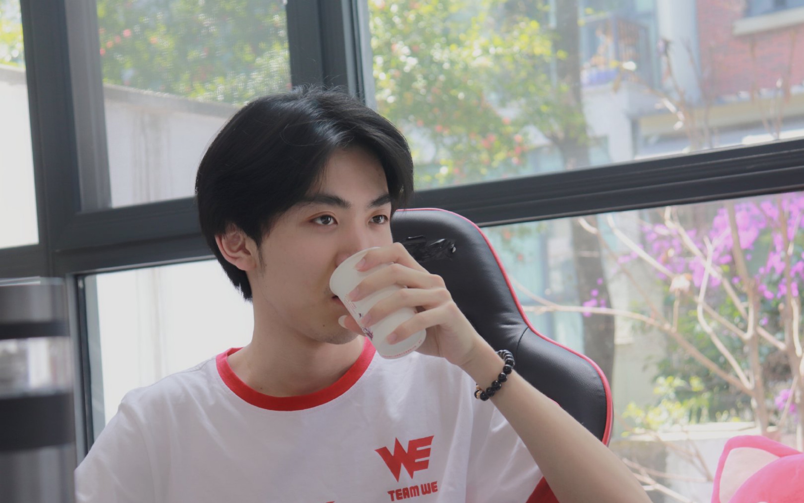 best(北诗)除夕节批评队友领红包行为,a宝染发等彩