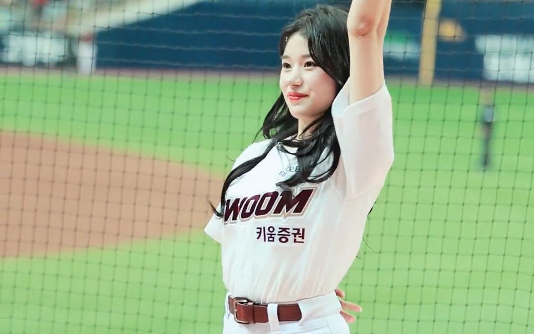 拉拉队队长李艺彬"要加油"kiwoom heroes职业棒球