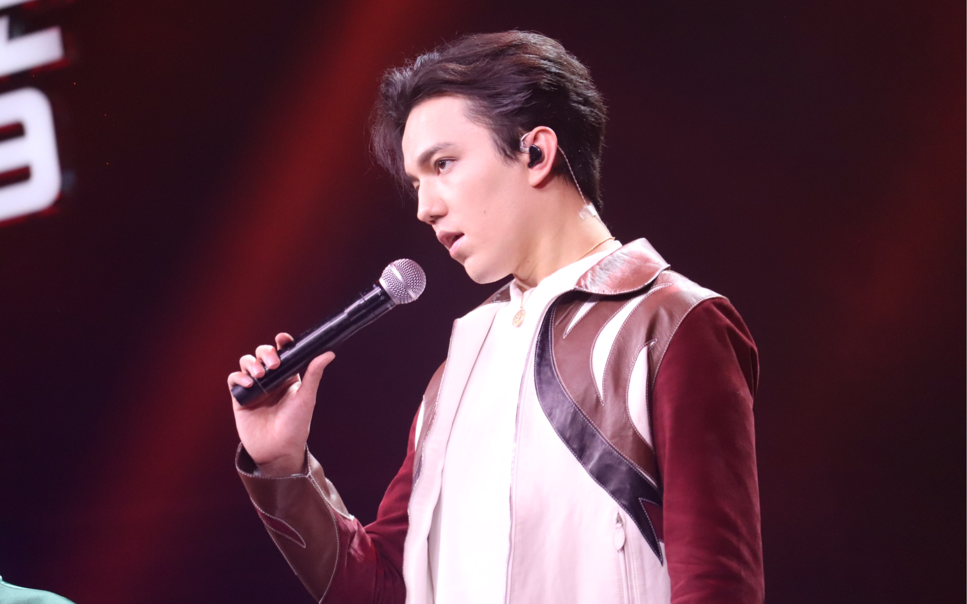 【迪玛希】东方卫视春晚:新贵妃醉酒 the diva dance第五元素_哔哩