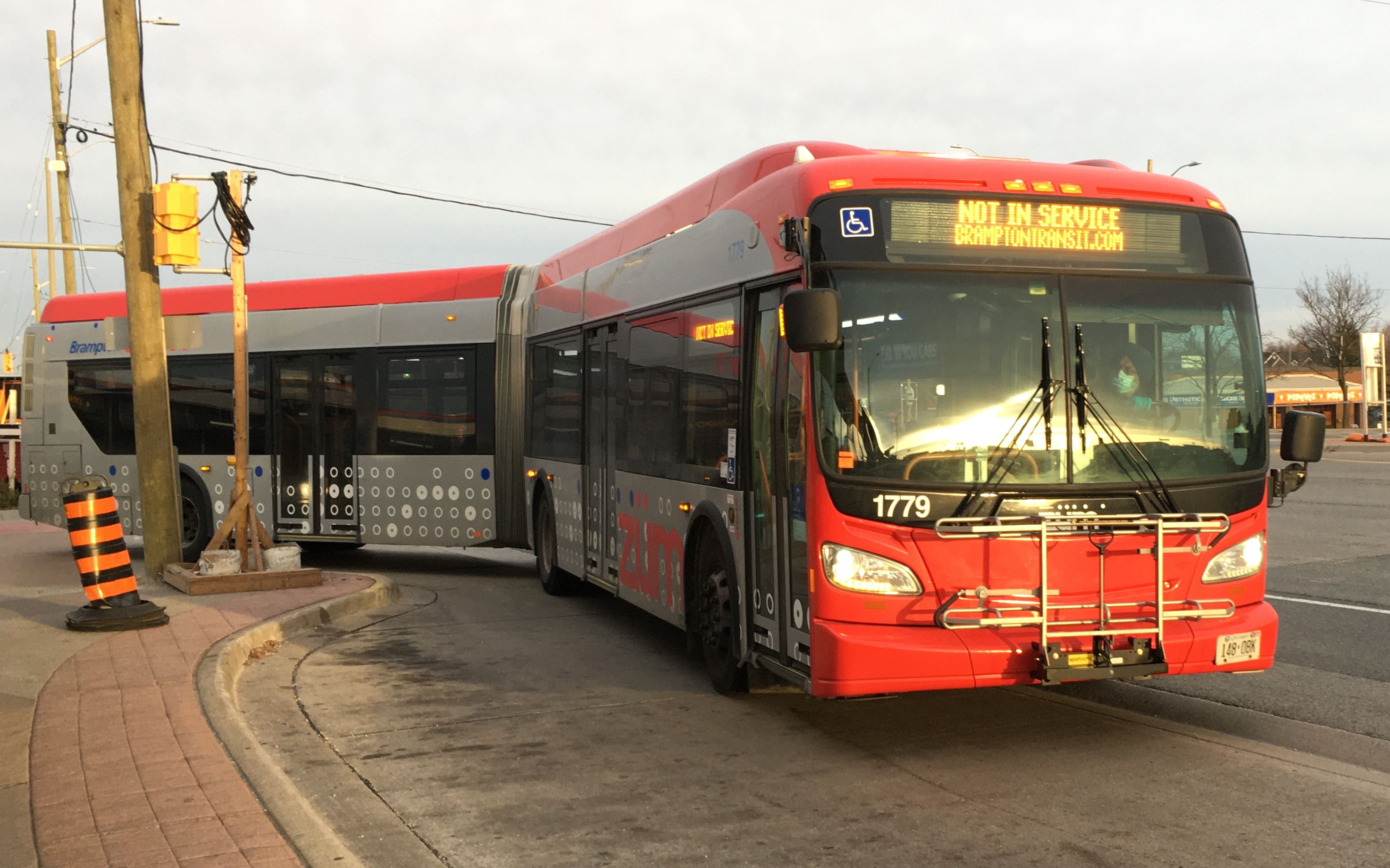 [图]Brampton Transit Route 501 Zum Queen Both East and West Bound