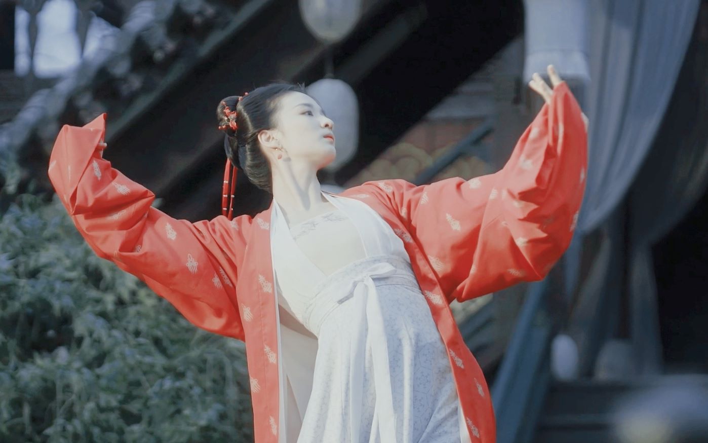 【王楚然x张妼晗】被这个神仙跳舞击中了