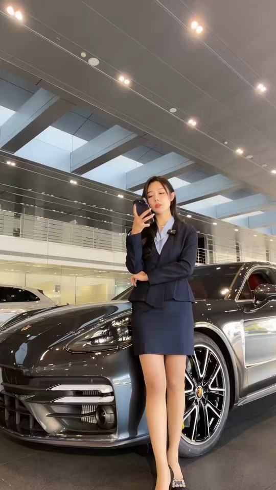 抖音车模丝袜女主播直播卖车 #59