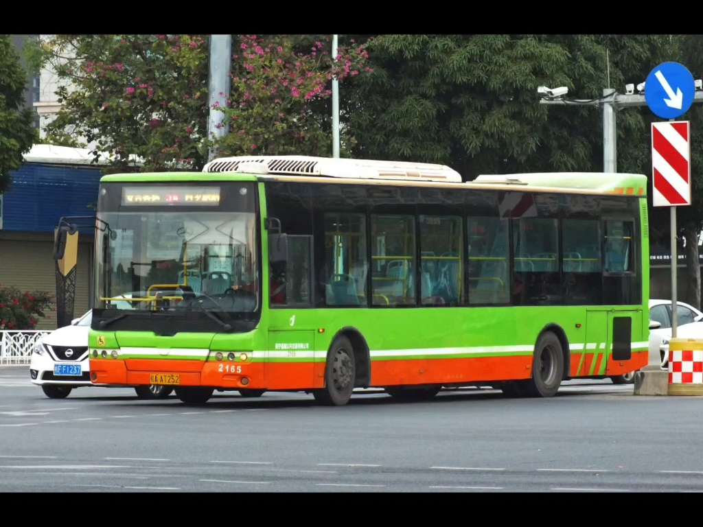 【南宁公交】记录金旅xml6115j33c型柴油城市客车