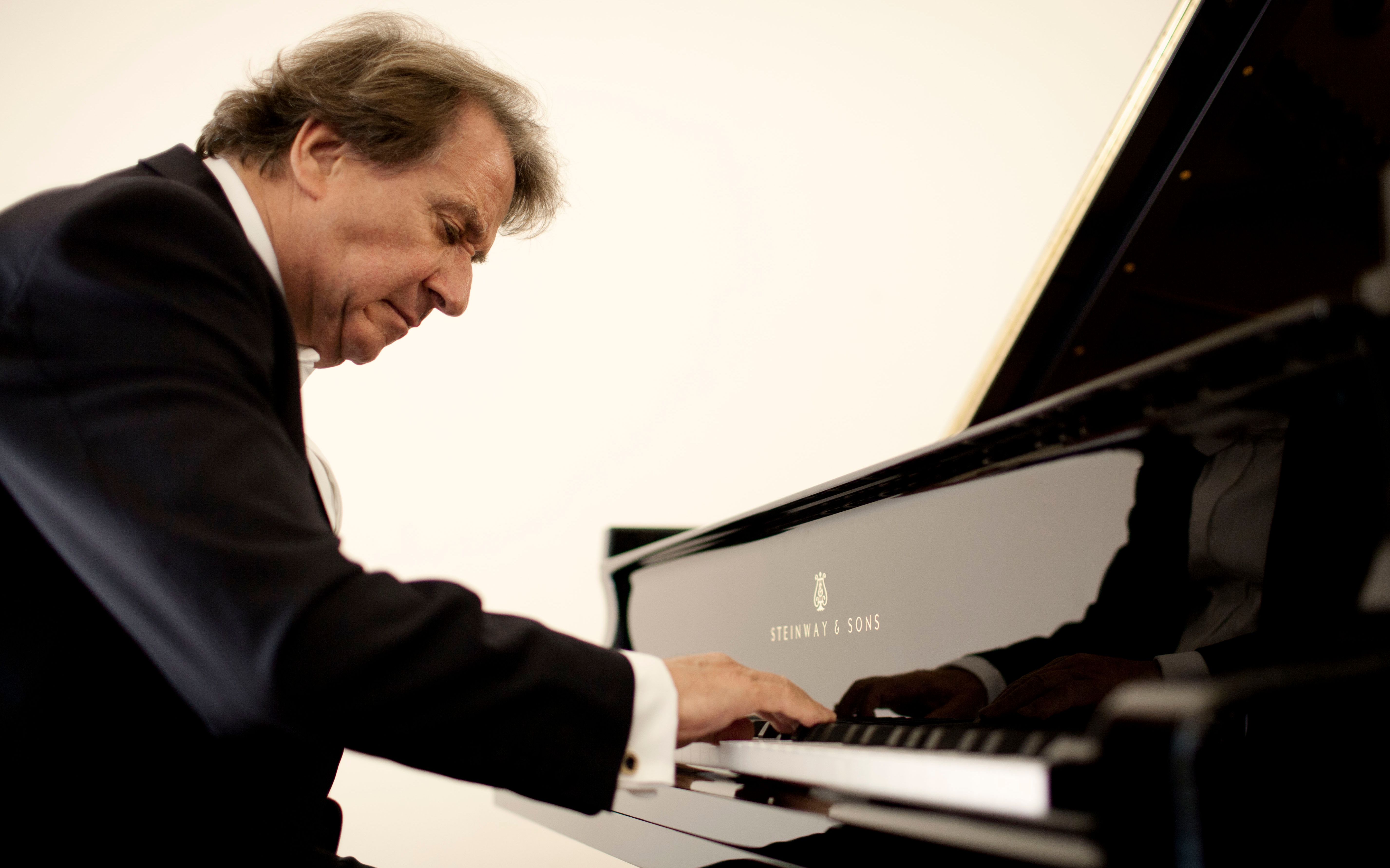 [图]2020.03 鲁道夫·布赫宾德演奏贝多芬奏鸣曲集 (No 11,20,8,25,21) Rudolf Buchbinder Beethoven Sonatas