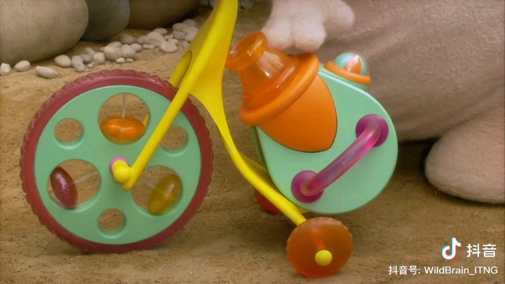 玛卡巴卡的小推车里都有什么