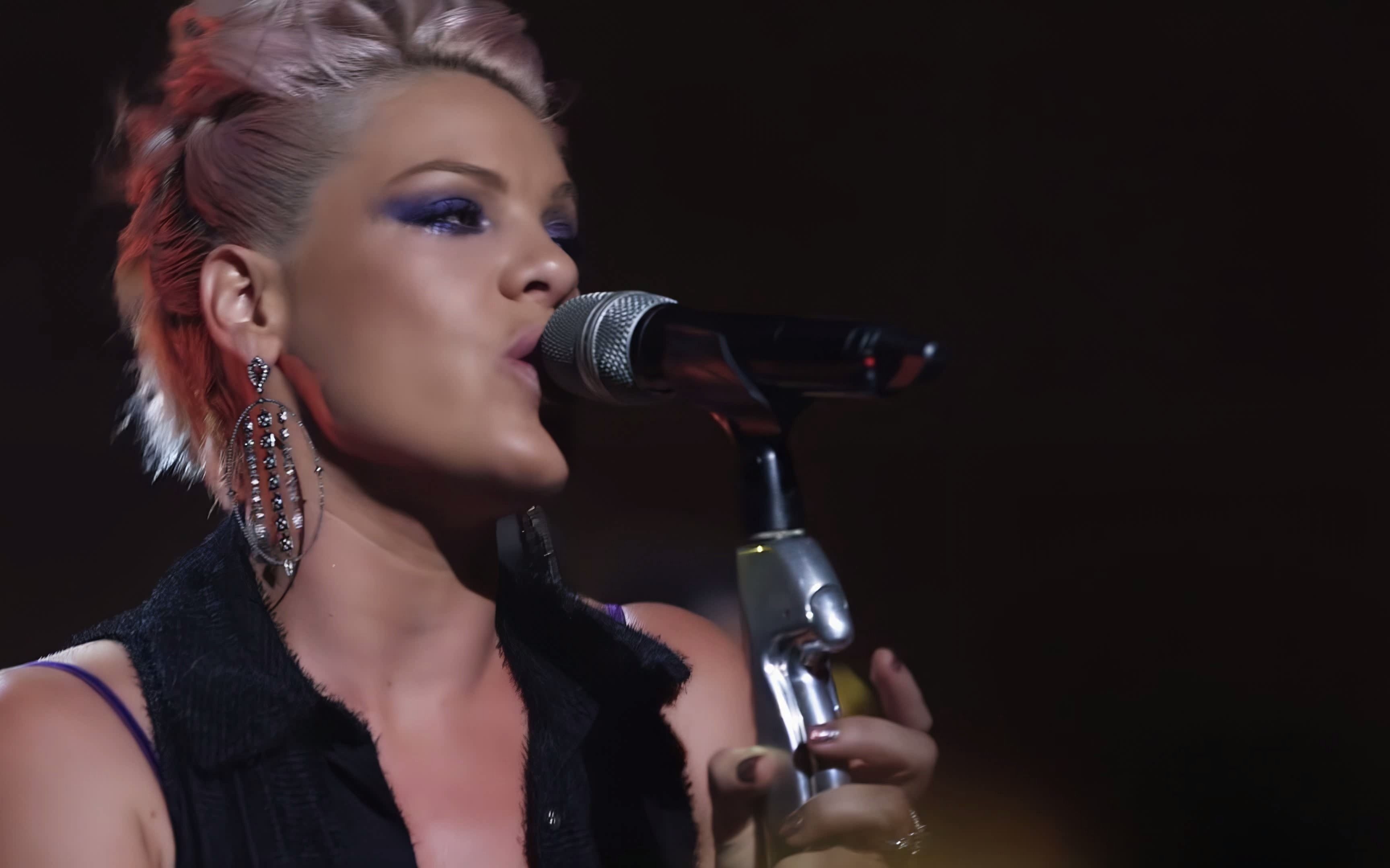 p!nk - try (the truth about love - live from los angeles)_2.