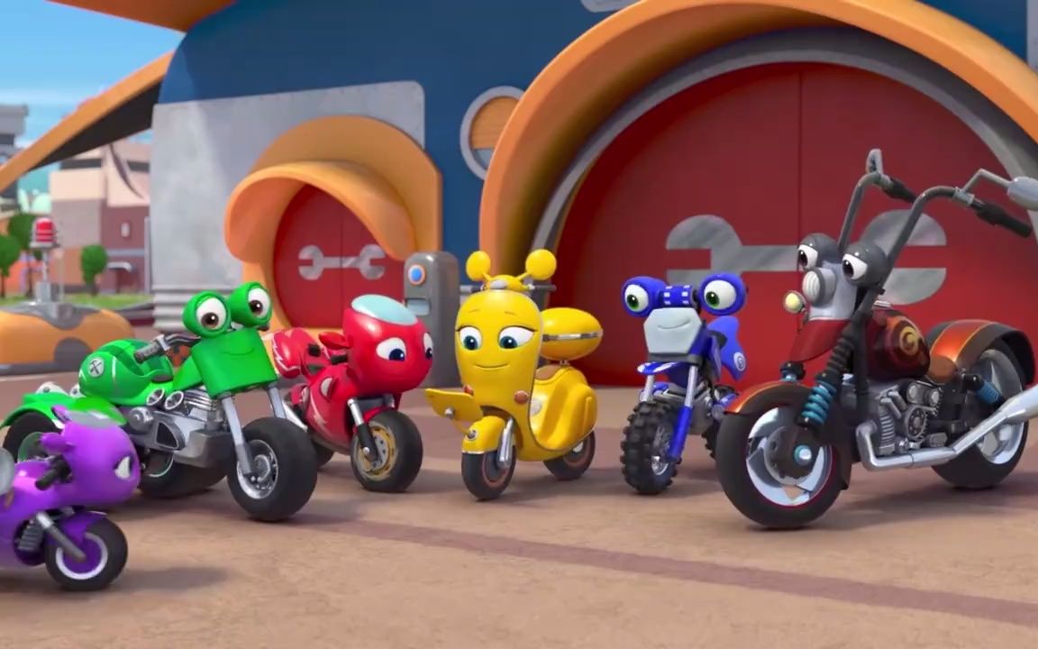 瑞奇冲冲冲:大家分工明确,一起拍摄电影,但貌似并不是很成功