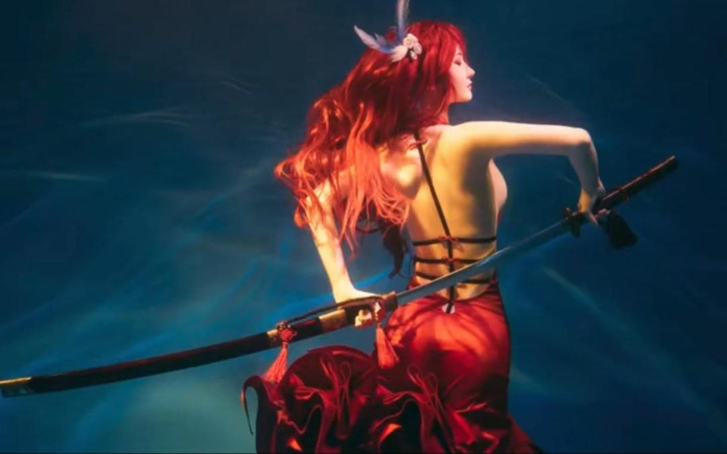 命运之子提亚马特角色扮演水下射击!绝美的水中cos_哔哩哔哩_bilibili