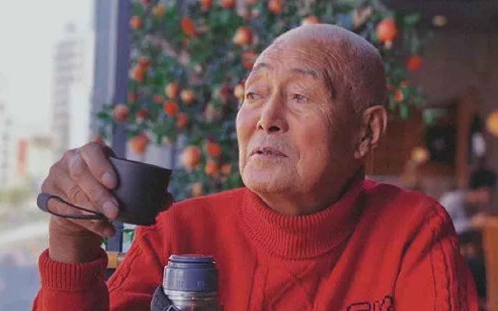 活动  耀杨他姥爷:83岁银发网红,口吐芬芳,舌灿