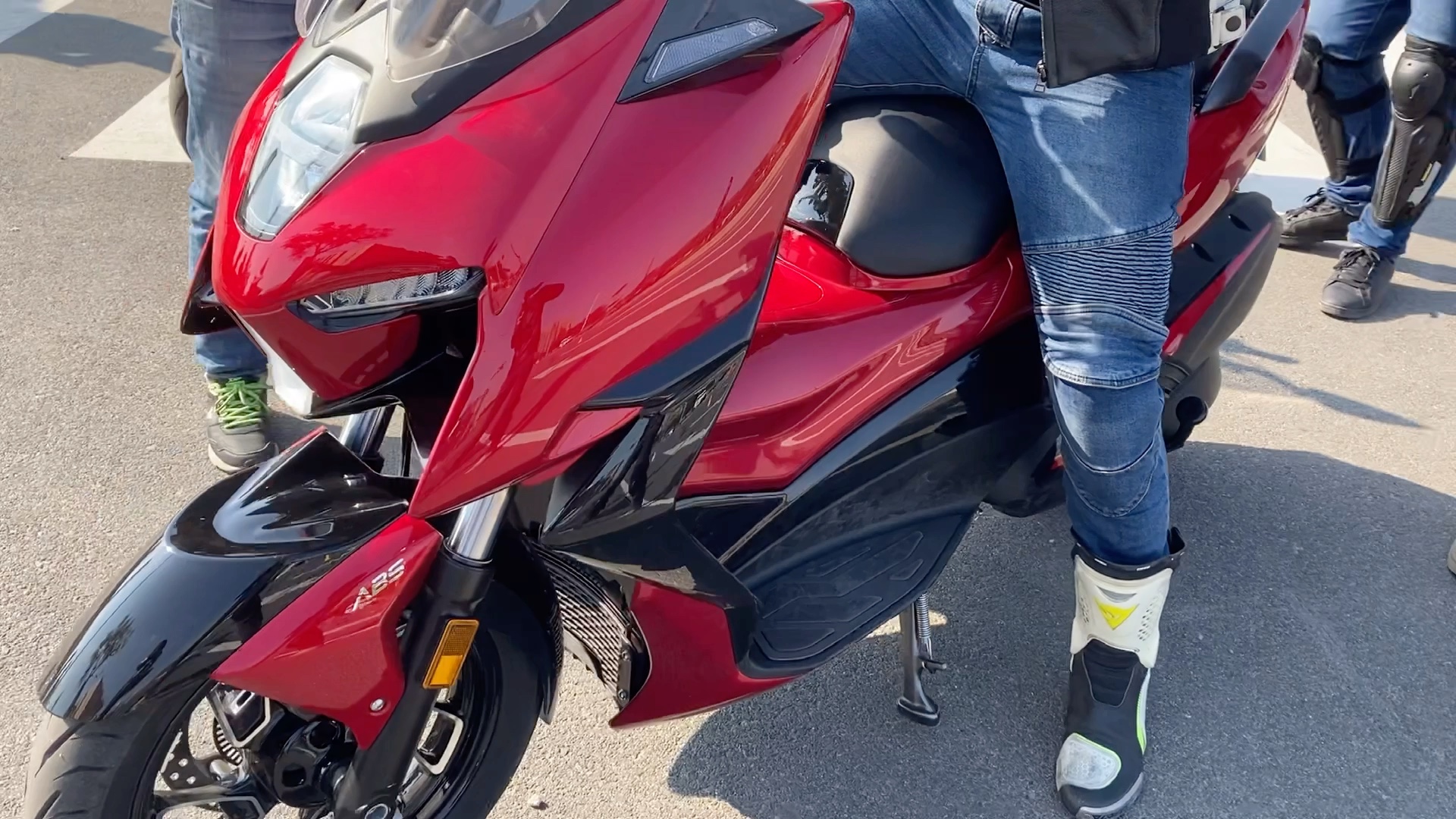 这个300级别踏板车真的不简单,升仕310m踏板