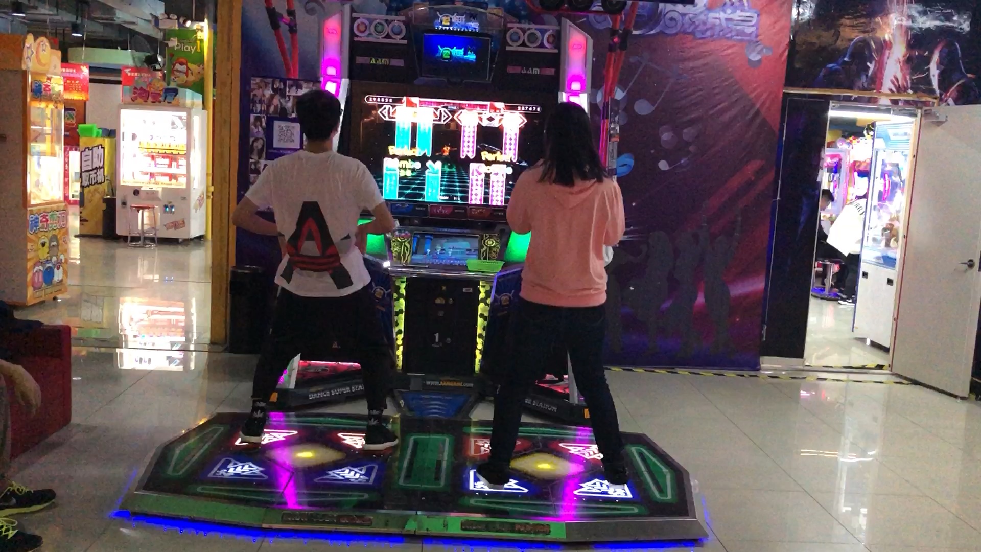 【高高&33】花天酒地 跳舞机花式情侣 骚起来～_哔哩哔哩_bilibili