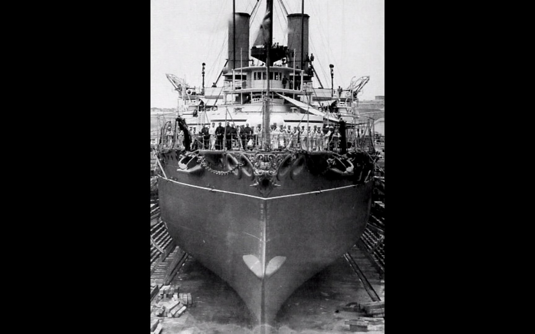 hms 维多利亚级铁甲舰|drachinifel|战舰指南系列