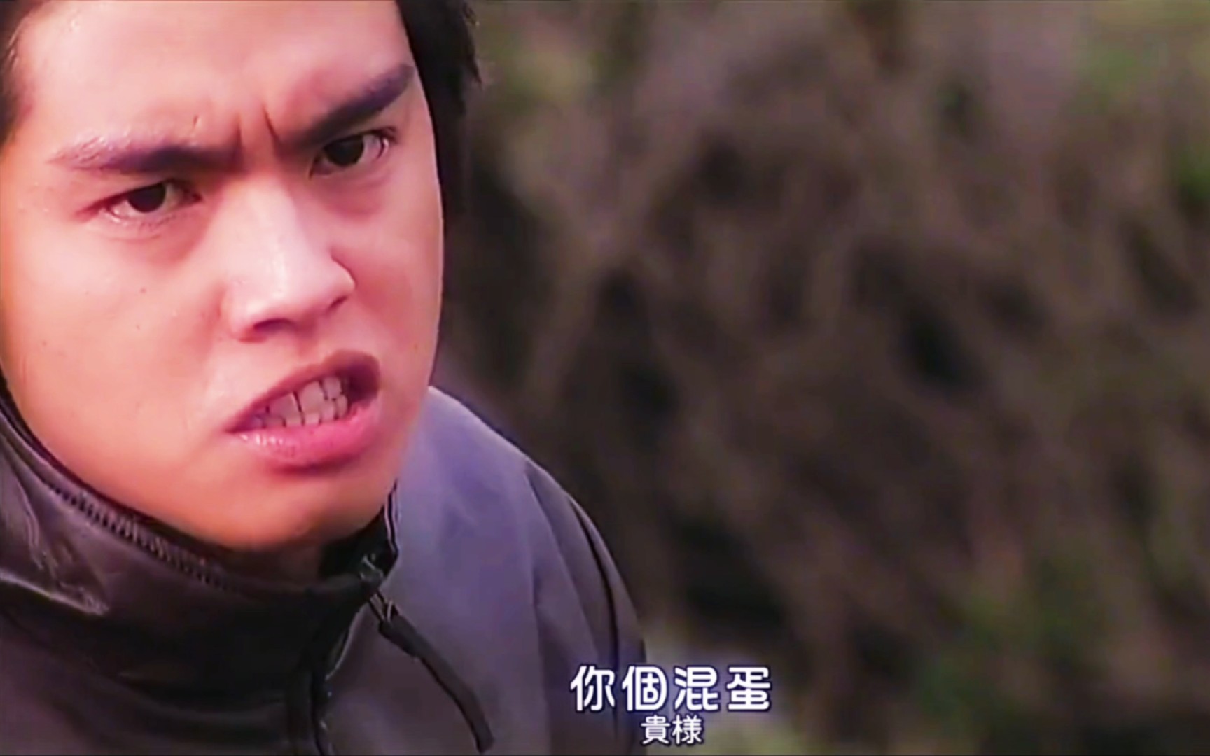 草加雅人沙滩守护者