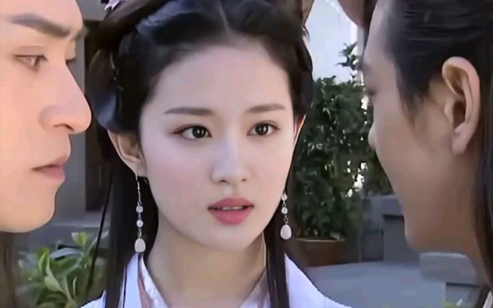 "王楚然与刘亦菲的交汇点,惊鸿一瞥的美"