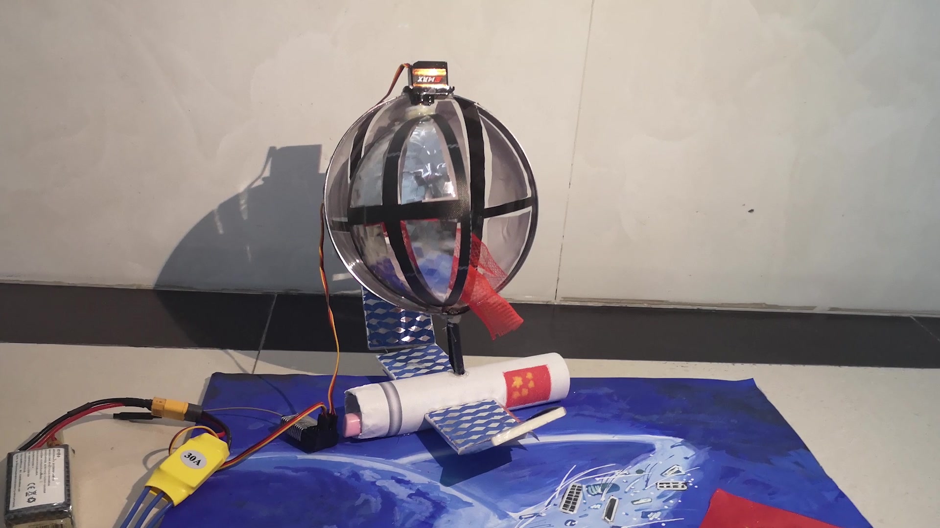 【arstro-diy】为航天器模型比赛剪的模型介绍视频呀_哔哩哔哩 (゜-゜