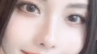 张嘉倪