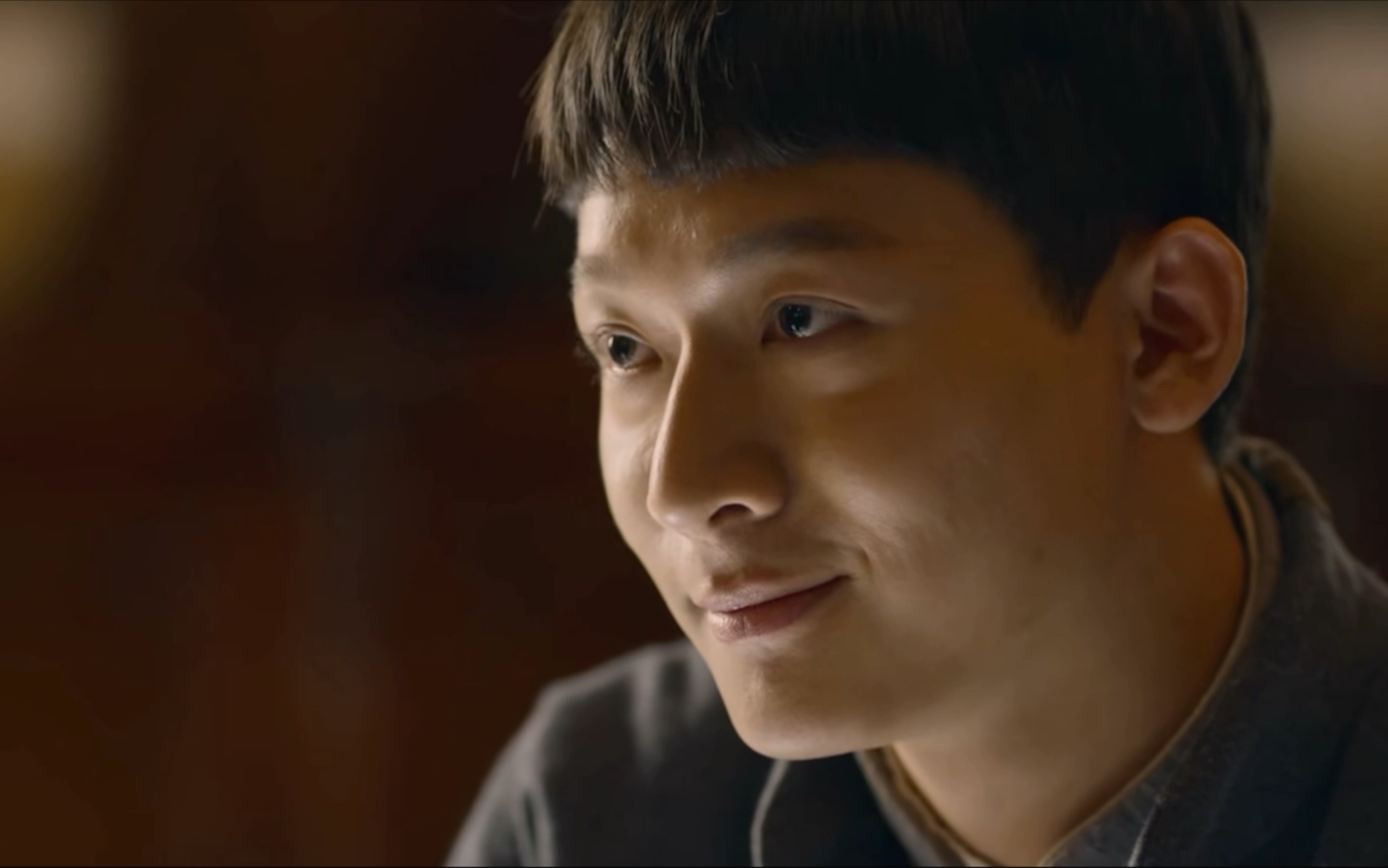 延年兄弟眼睛里带着光哥哥看像弟弟那一刻眼睛里带着欣慰