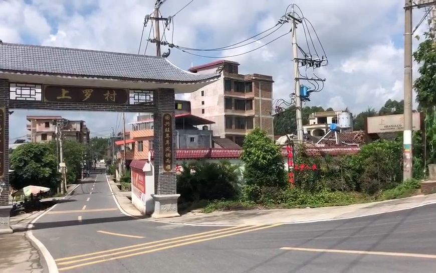 仁厚镇上罗村,玉林有数不多的5a幸福村,确实也搞得不错!