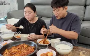 【韩国乡村生活】今天的食谱是炖海鲜（虾和章鱼）、豆汁和萝卜泡菜吃播！