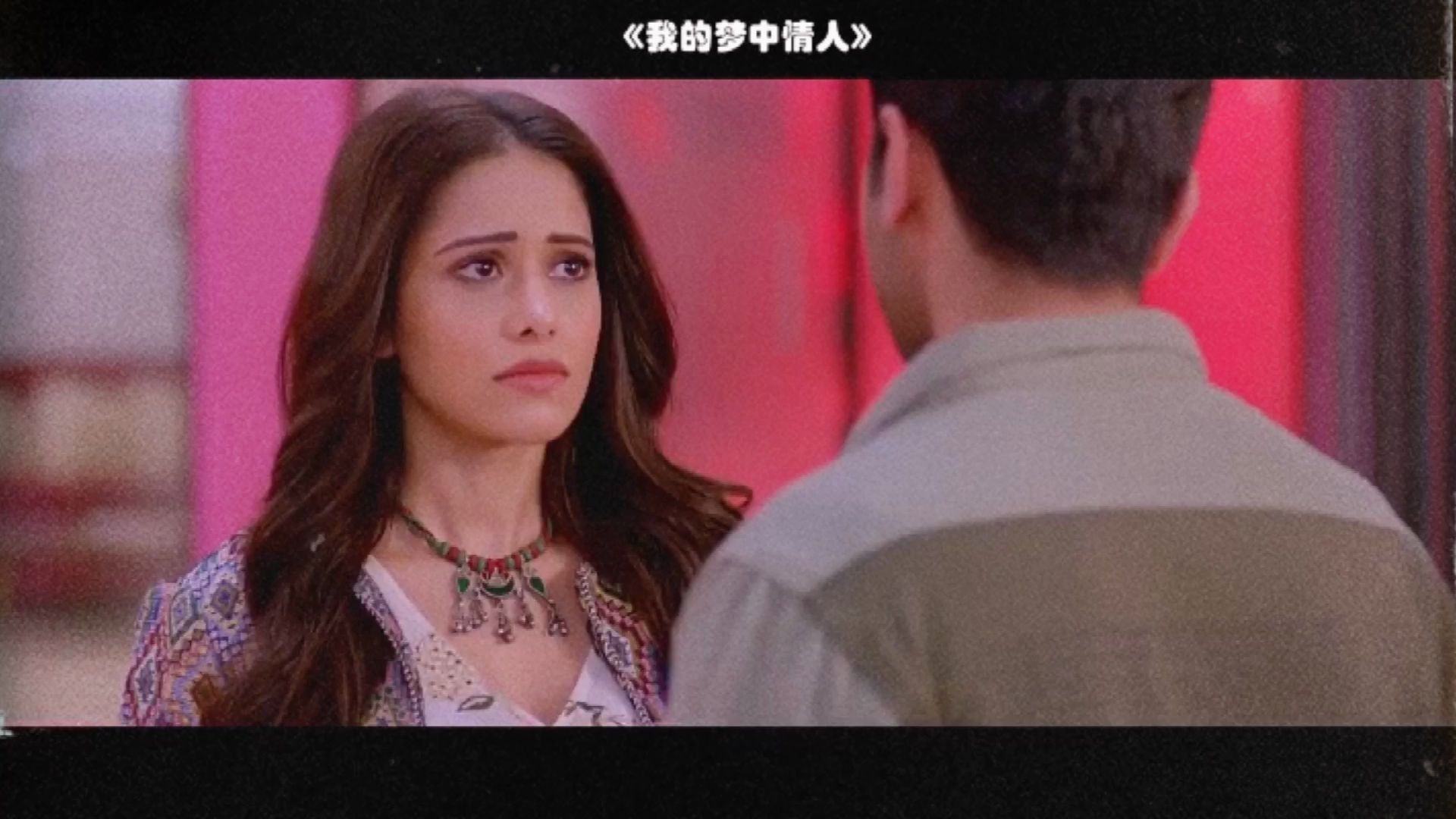 在电话那头的甜心宝贝,也有可能是一个抠脚大汉!