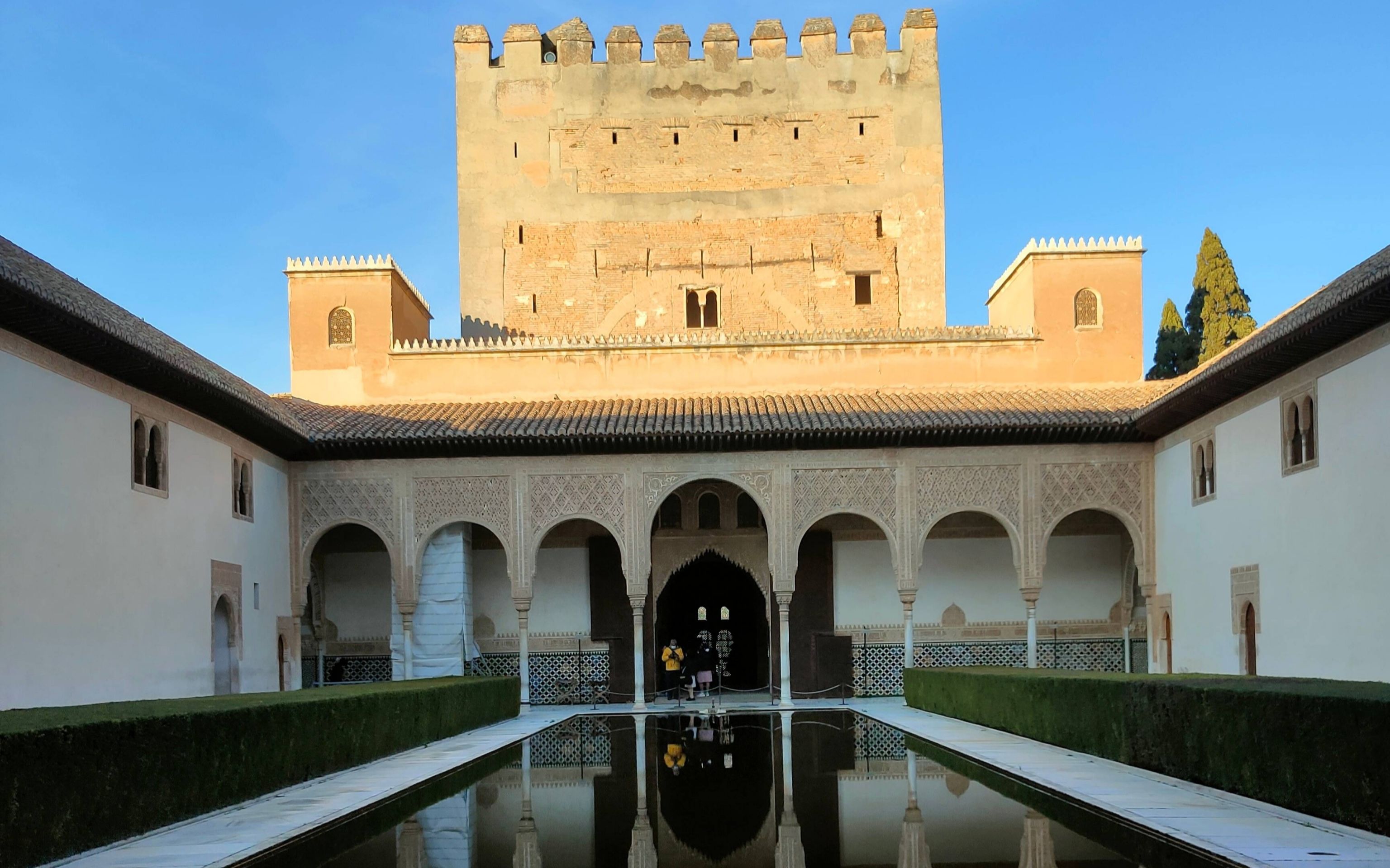 阿尔罕布拉宫/格拉纳达/两个小时逛了两处宫殿