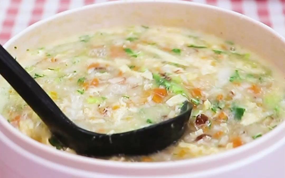 养胃又不会胖的山药芙蓉蛋花汤~喝一大碗也不会有负担!